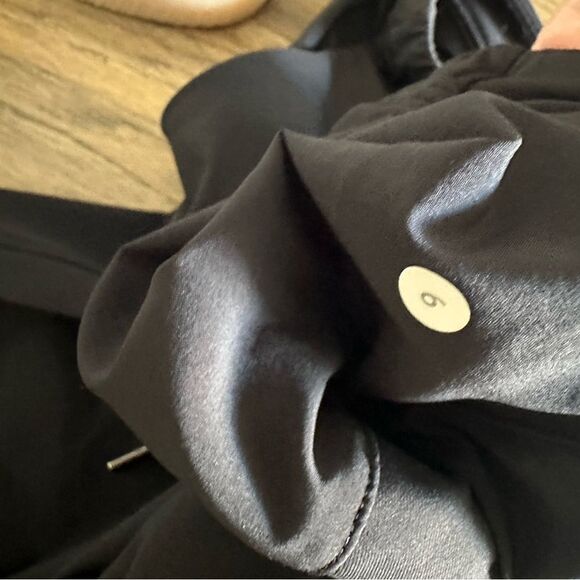 Black Lululemon Jet Pants - Picture 8 of 8